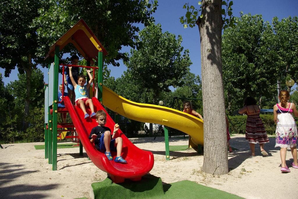 Villaggio Albatros Resort レージナ エクステリア 写真