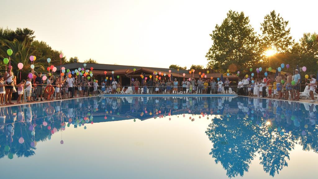 Villaggio Albatros Resort レージナ エクステリア 写真