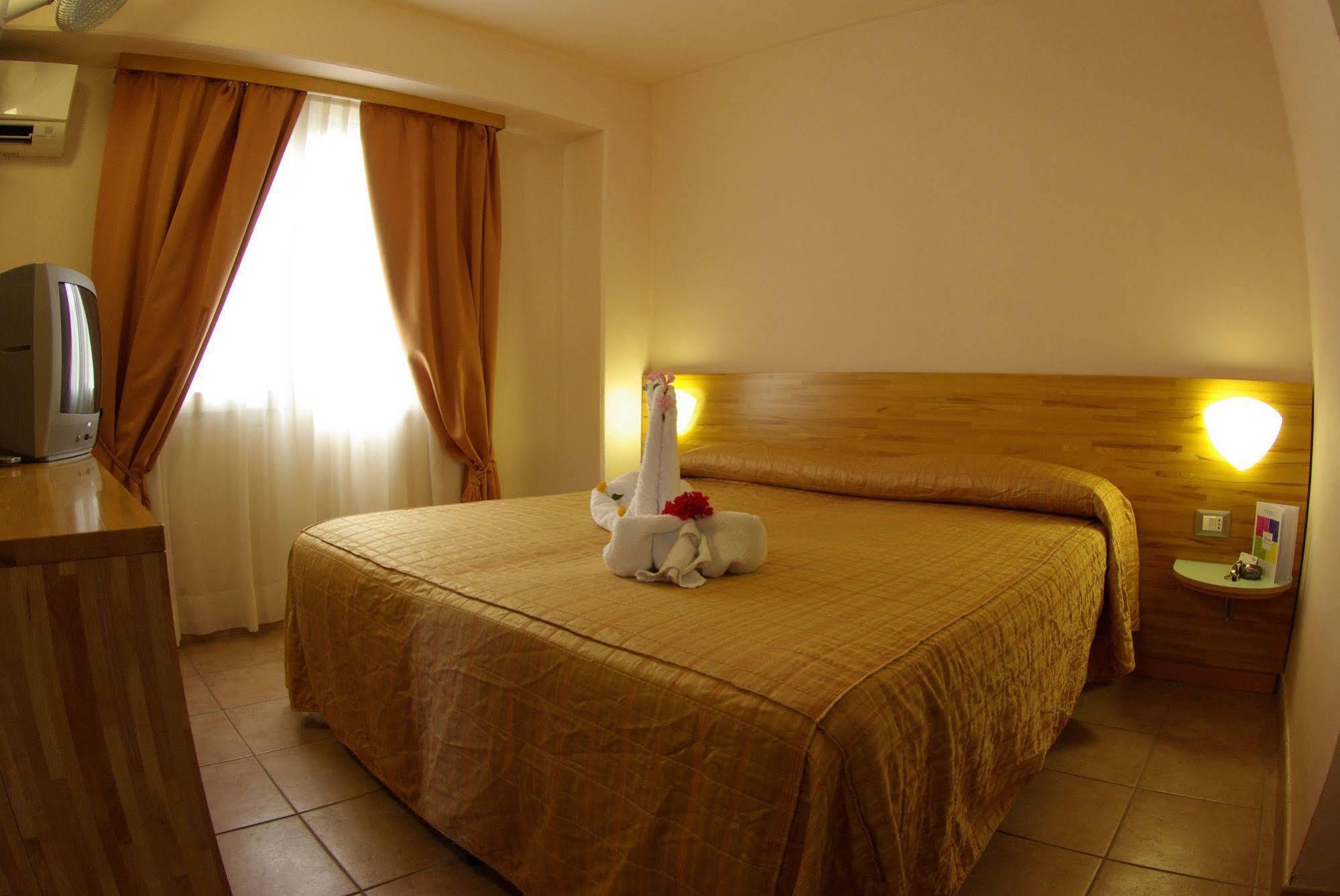 Villaggio Albatros Resort レージナ エクステリア 写真