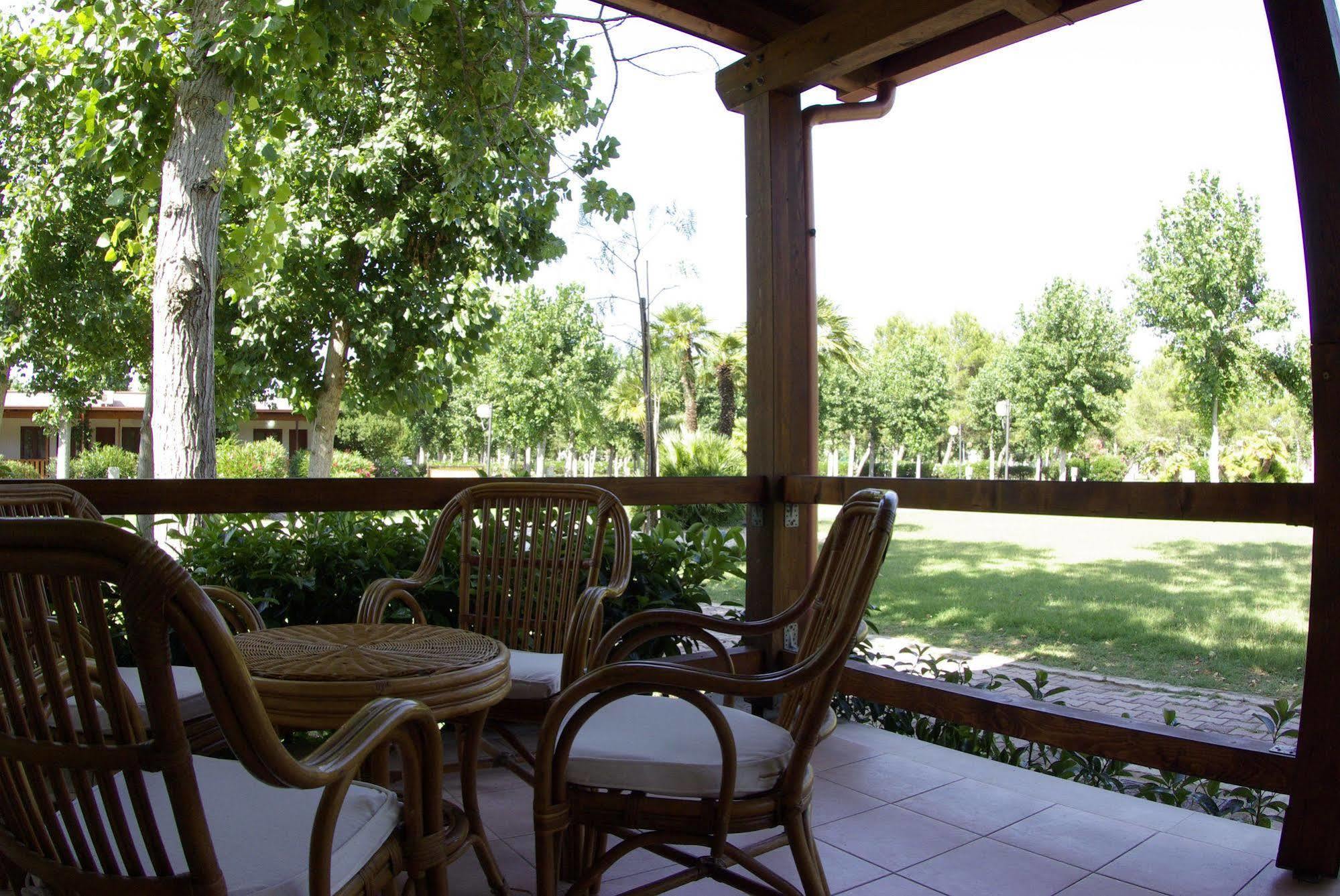Villaggio Albatros Resort レージナ エクステリア 写真